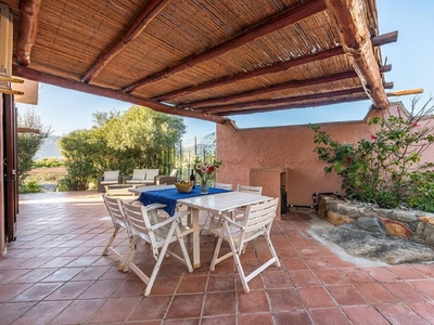 Casa a Notteri con giardino, barbecue e terrazza