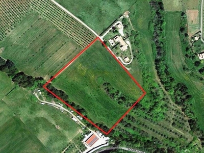 Terreno Agricolo in vendita a Bracciano via Lena e Massa