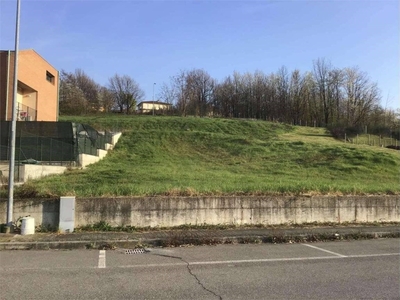 Terreno Residenziale in vendita a Fornovo di Taro via Sandro Pertini