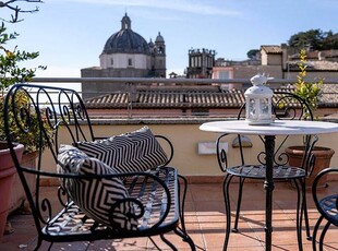 Albergo in vendita a Montefiascone