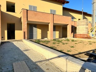 APPARTAMENTO di 4 vani e di 125 mq (ROTTOFRENO - SAN NICOLO) rif. CSN4807