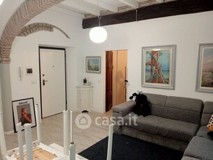 Appartamento in Affitto in Borgo San Silvestro 5 a Parma