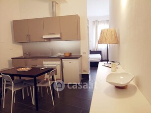 Appartamento in Affitto in Corso Amendola a Ancona