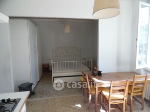 Appartamento in Affitto in Trieste a Figline e Incisa Valdarno