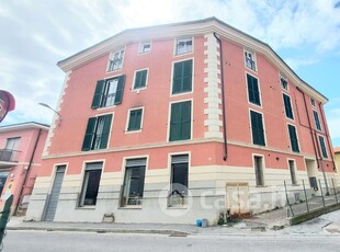 Appartamento in Affitto in Via Borgognone 36 a Cantù
