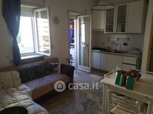 Appartamento in Affitto in Via Dante Alighieri a Taranto