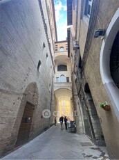 Appartamento in Affitto in Via dei Priori a Perugia
