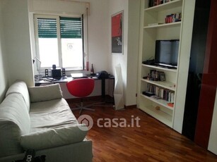 Appartamento in Affitto in Via Girolamo Santacroce 68 a Napoli