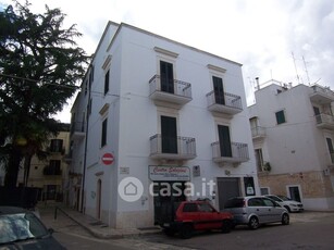 Appartamento in Affitto in Via G.Mazzini a Castellana Grotte