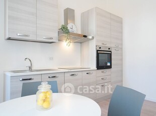 Appartamento in Affitto in Via Mauro Macchi 91 a Milano