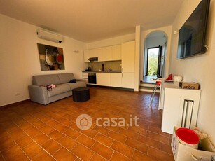 Appartamento in Affitto in Via Paolette a Padenghe sul Garda