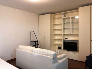 Appartamento in Affitto in Via Riva di Reno 118 a Bologna