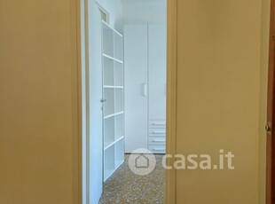 Appartamento in Affitto in Via Rosa Raimondi Garibaldi 139 a Roma