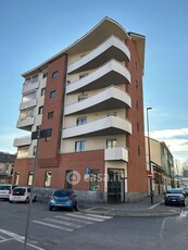 Appartamento in Affitto in Via Rueglio 12 a Torino