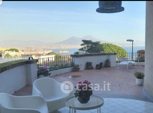 Appartamento in Affitto in Via Scipione Capece a Napoli