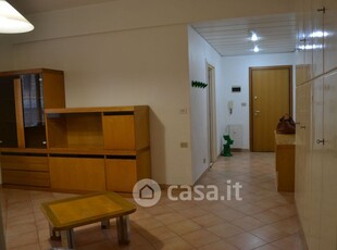 Appartamento in Affitto in Via Trensasco 7 a Genova