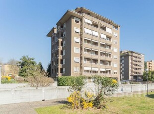 Appartamento in Affitto in Via Umberto Biancamano 14 a Monza