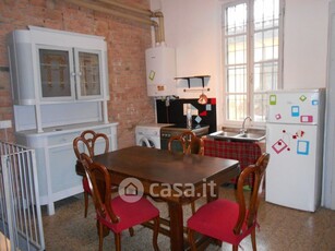 Appartamento in Affitto in Via X Giugno a Piacenza