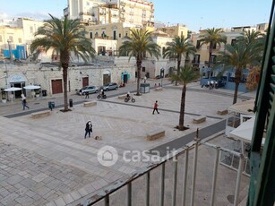 Appartamento in Affitto in Via Zanardelli a Trani