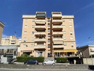 Appartamento in Affitto in Viale Giostra a Messina