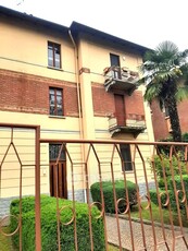 Appartamento in Affitto in Viale Giuseppe Verdi a Novara