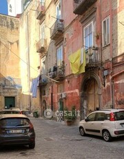 Appartamento in Affitto in Vicoletto Crociferi a Napoli