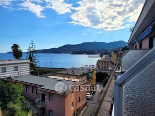 Attico/Mansarda in Affitto in Via dei Pini a Rapallo