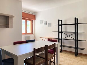 Bilocale in Affitto a Catanzaro, zona Cavita, 350€, 65 m², arredato