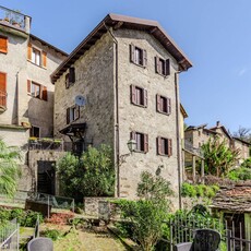 Casa a Santa Maria Rezzonico con barbecue