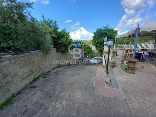 Casa in vendita in Montefiascone, Italia