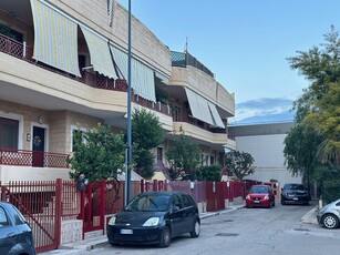 Casa indipendente di 3 vani /105 mq a Cellamare