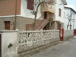 Casa indipendente in Affitto in Via Monte Grappa a Rovigo