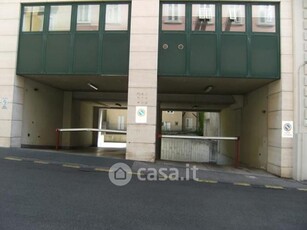 Garage/Posto auto in Affitto in a Trieste