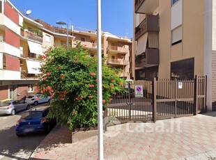 Garage/Posto auto in Affitto in Via Montello 24 a Cagliari