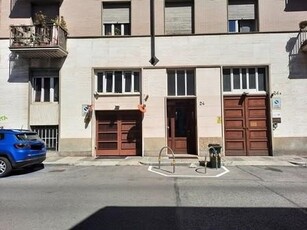 Magazzino in Vendita a Torino, 13'500€, 72 m²