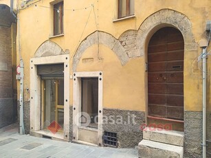 Negozio/Locale commerciale in Affitto in Corso Giuseppe Garibaldi 1 a Perugia