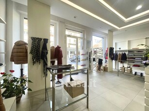 Negozio/Locale commerciale in Affitto in Corso Moncalieri a Torino