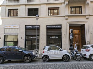 Negozio/Locale commerciale in Affitto in Piazza Barberini 57 a Roma