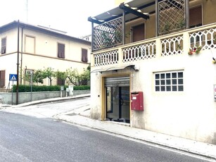 Negozio/Locale commerciale in Affitto in Via Ascoli Piceno 64 a Ancona