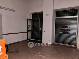Negozio/Locale commerciale in Affitto in Via dell'Arsenale 40 d a Torino