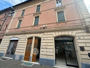 Negozio/Locale commerciale in Affitto in Via Emilia Ponente a Bologna
