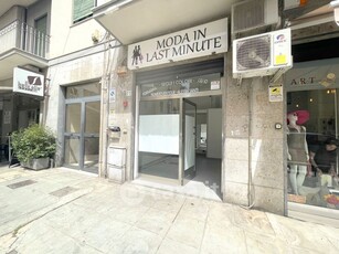 Negozio/Locale commerciale in Affitto in Via Filippo Cordova a Palermo
