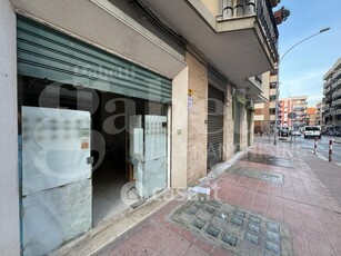 Negozio/Locale commerciale in Affitto in Via Monfalcone a Barletta