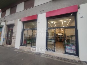 Negozio/Locale commerciale in Affitto in Via Roberto Malatesta 148 a Roma