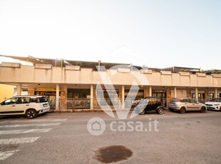 Negozio/Locale commerciale in Affitto in Via Silicella 26 a Roma