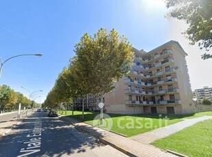 Negozio/Locale commerciale in Affitto in Viale Eugenio della Valle a Santa Maria Capua Vetere