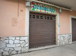Negozio / Locale in vendita a Tarquinia