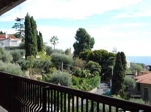 Quadrilocale vista mare a Bordighera