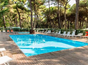 Confortevole casa a Marina Romea con piscina e terrazza