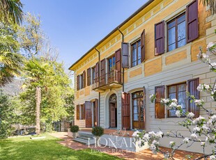 Splendida villa di lusso in vendita a Camaiore